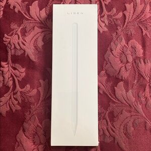 Lisen Stylus Pen in White NWT